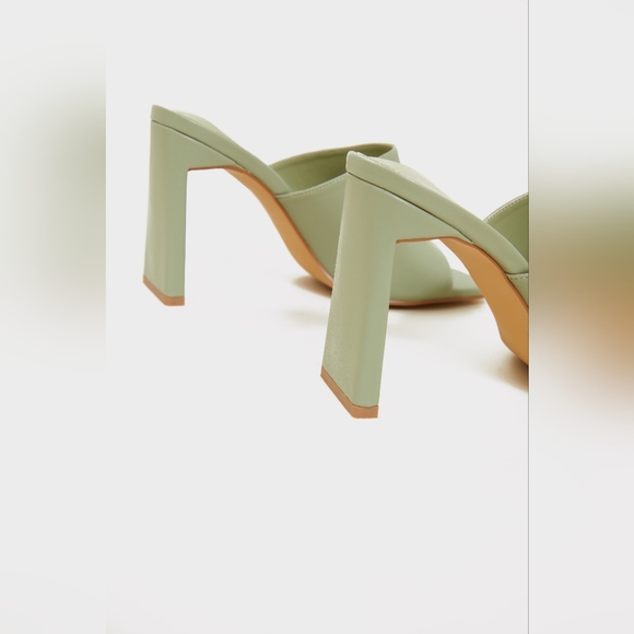 Pretty Little Things- Sage Green PU Square Toe Flat Mid Heeled Mules - Picture 2 of 4
